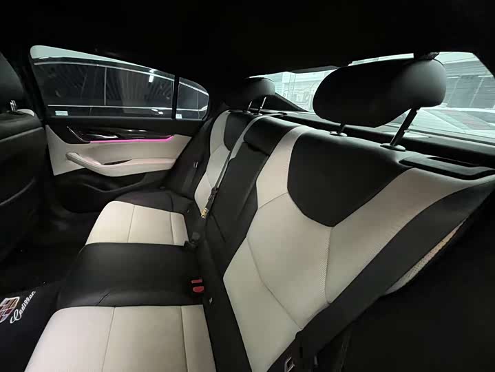 Фото 7 - Cadillac CT5