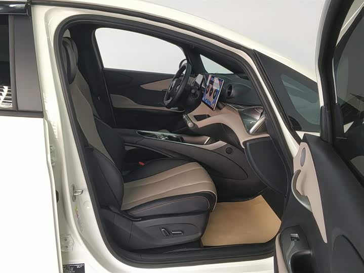 Фото 8 - BYD Dolphin