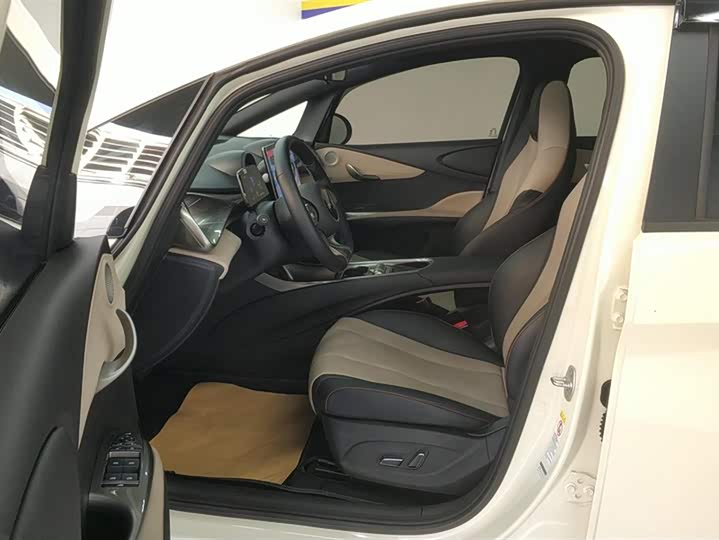 Фото 9 - BYD Dolphin