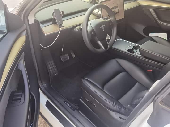 Фото 2 - Tesla Model Y