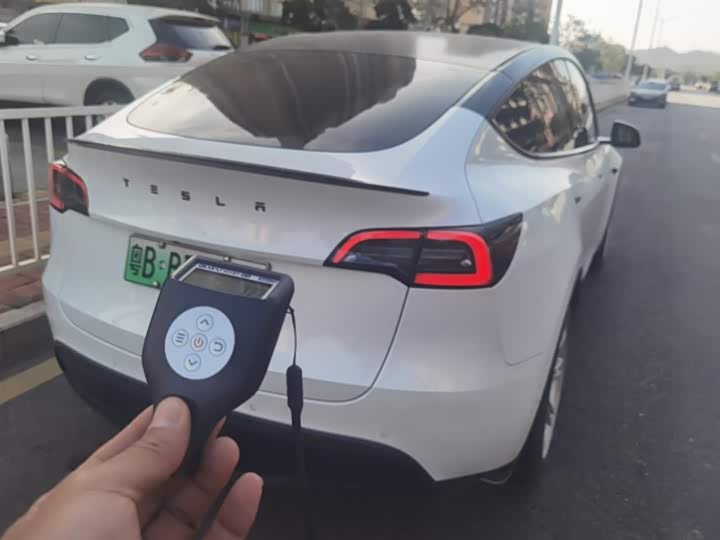 Фото 3 - Tesla Model Y