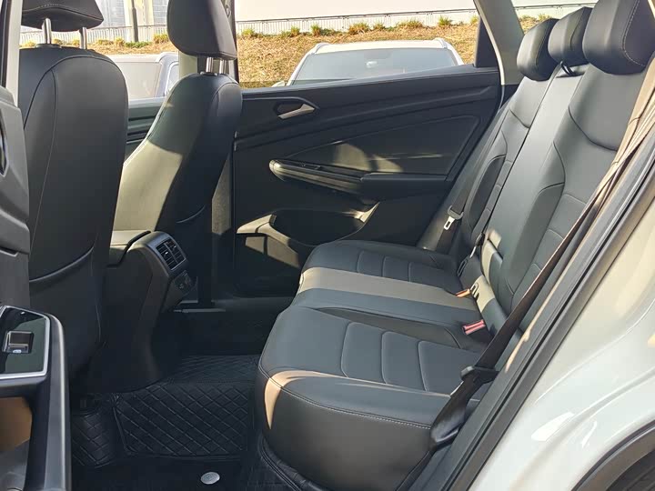 Фото 8 - Jetta VS7