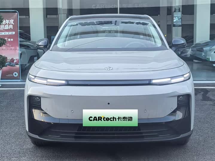 Фото 2 - Leapmotor B10