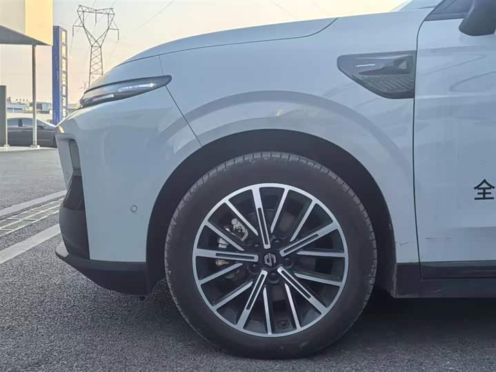 Фото 8 - Leapmotor B10