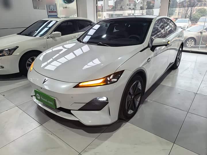 Фото 2 - Changan Deepal SL03