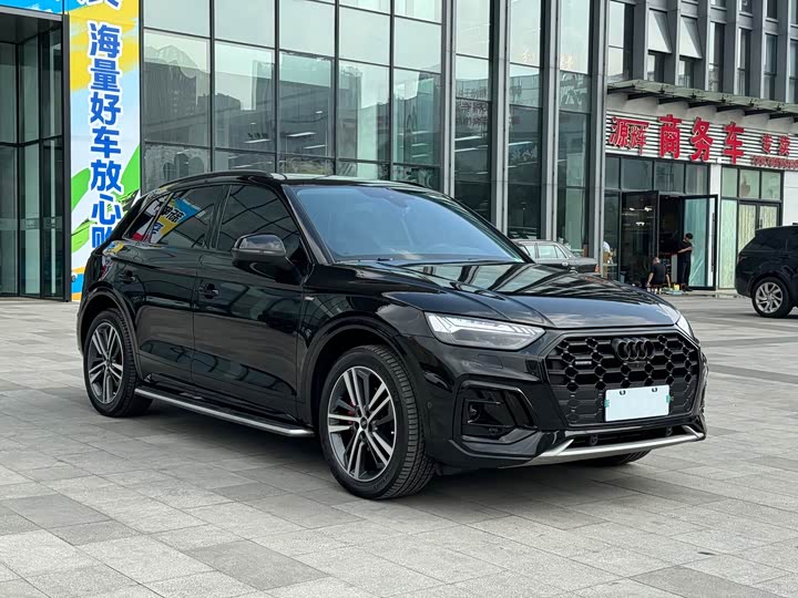 Фото 3 - Audi Q5L