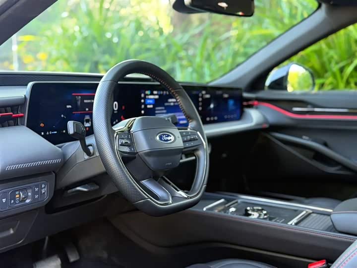 Фото 4 - Ford Mondeo