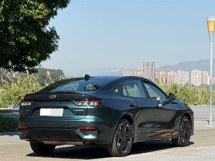 Фото 9 - Ford Mondeo