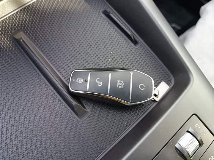 Фото 9 - BYD Qin Plus