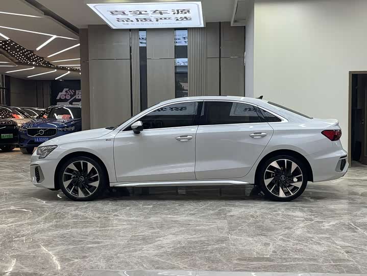 Фото 7 - Audi A3