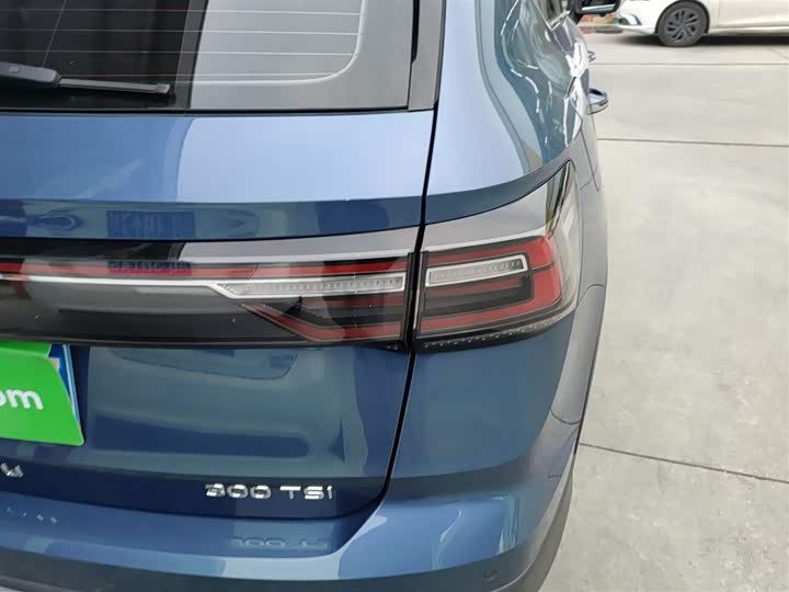 Фото 8 - Volkswagen Tharu