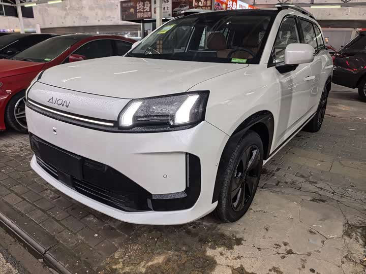 Фото 1 - GAC Aion V