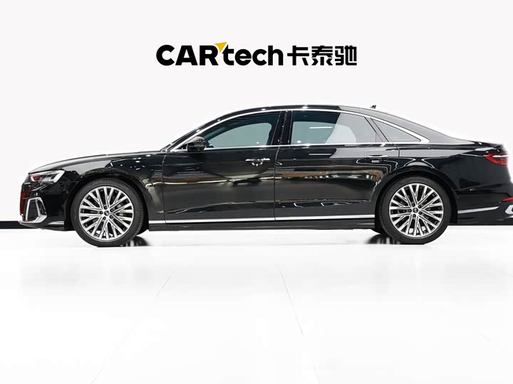 Фото 7 - Audi A8