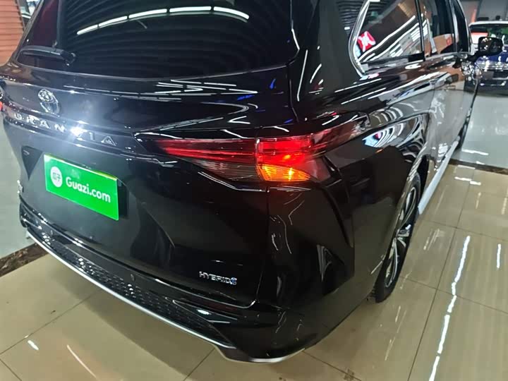 Фото 7 - Toyota Granvia