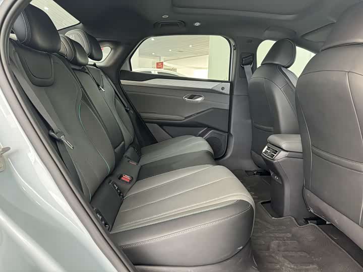 Фото 6 - BYD Qin L