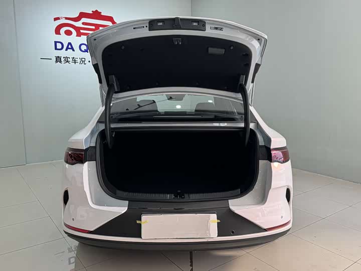 Фото 9 - BYD Qin L