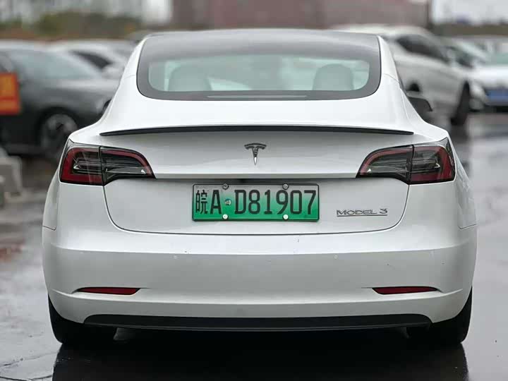 Фото 9 - Tesla Model 3