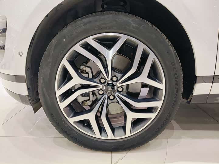 Фото 8 - Land Rover Range Rover Evoque L