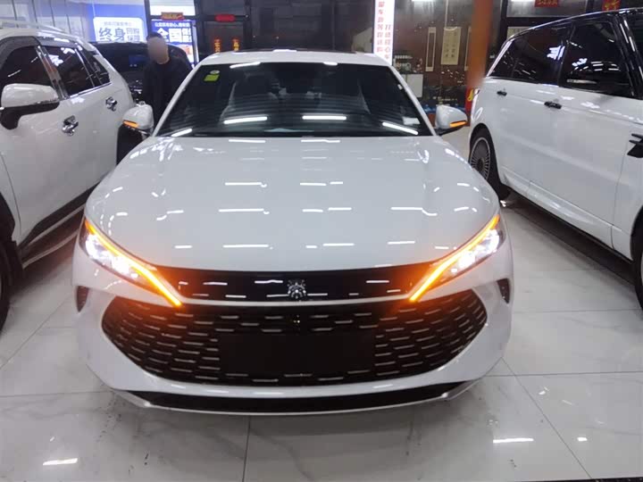 Фото 3 - BYD Qin L