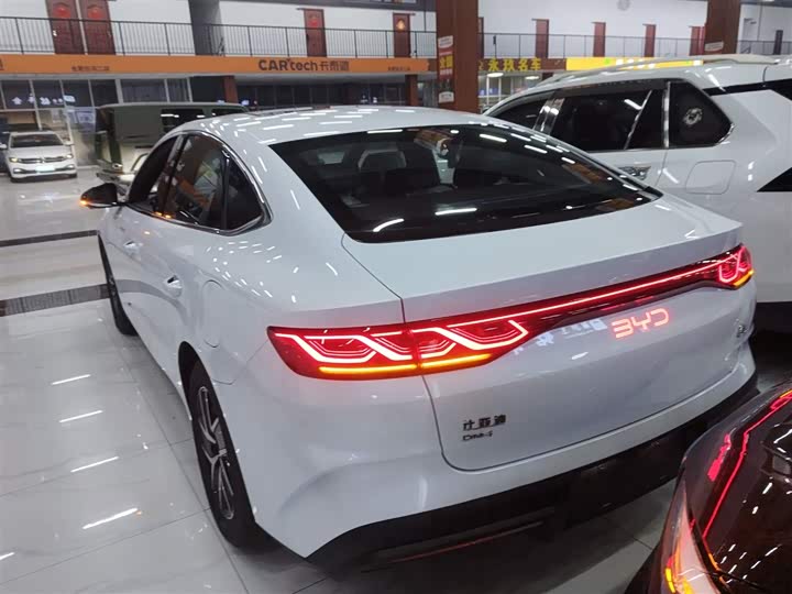 Фото 5 - BYD Qin L