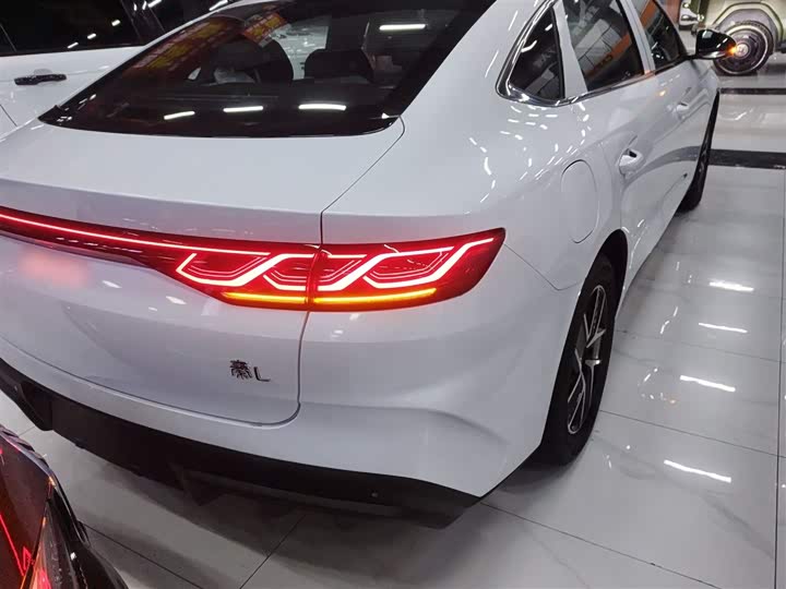 Фото 8 - BYD Qin L