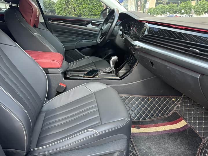 Фото 4 - Volkswagen Passat