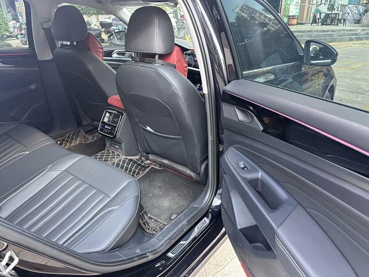 Фото 6 - Volkswagen Passat