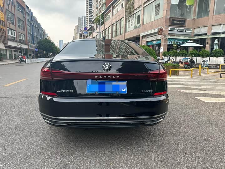 Фото 9 - Volkswagen Passat