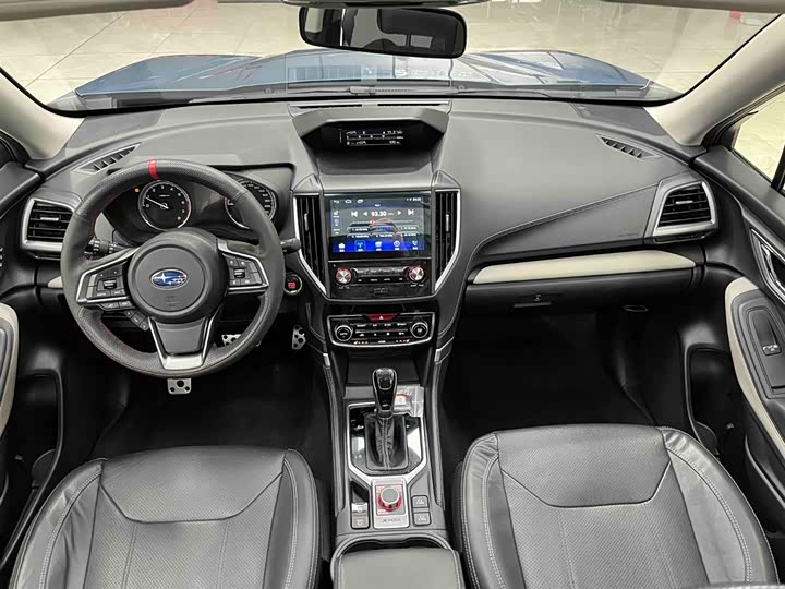 Фото 2 - Subaru Forester