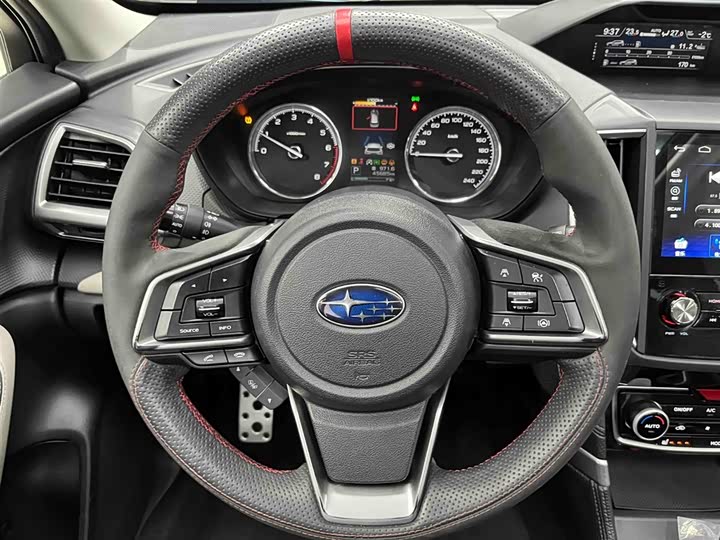 Фото 3 - Subaru Forester