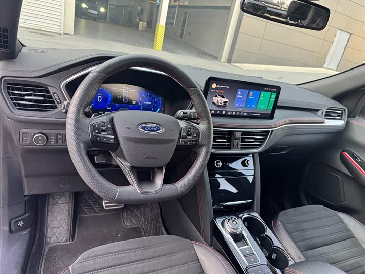 Фото 5 - Ford Escape