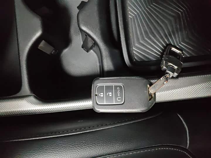 Фото 9 - Honda CR-V