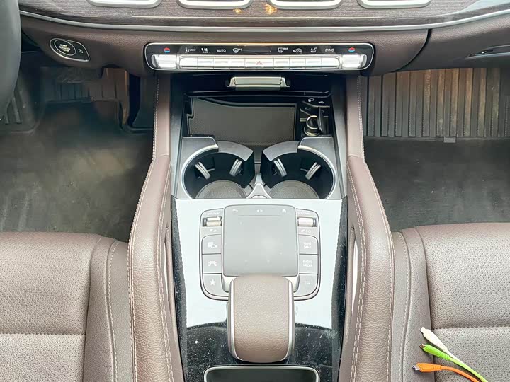 Фото 9 - Mercedes-Benz GLE-Class