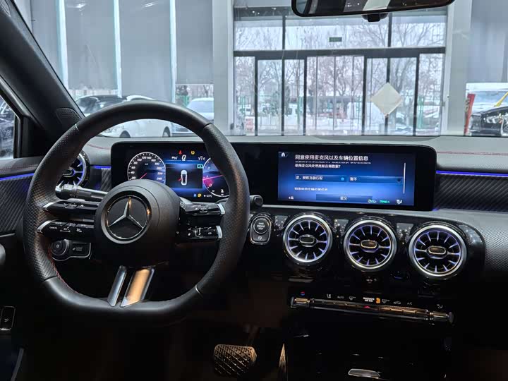 Фото 8 - Mercedes-Benz A-Class
