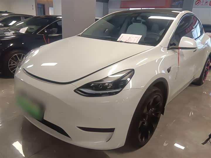 Фото 1 - Tesla Model Y