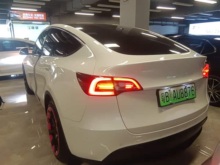 Фото 5 - Tesla Model Y