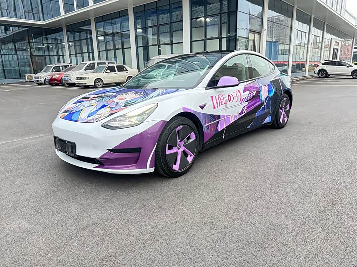 Фото 1 - Tesla Model 3