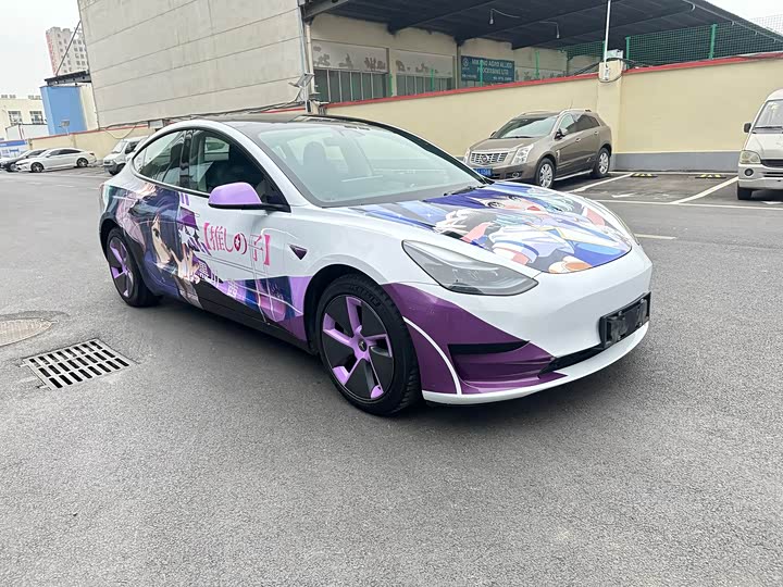 Фото 3 - Tesla Model 3