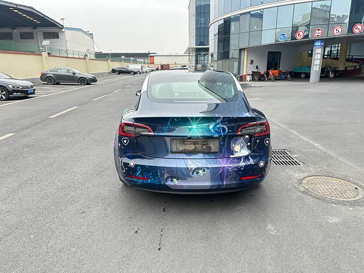 Фото 6 - Tesla Model 3