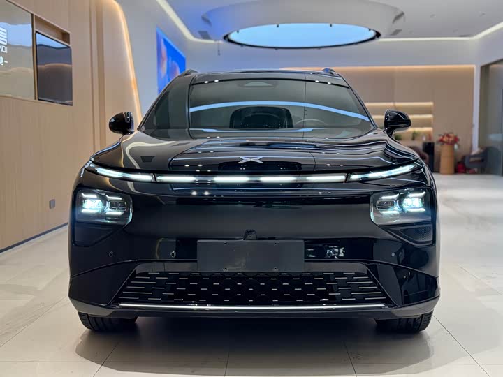 Фото 2 - XPeng G9