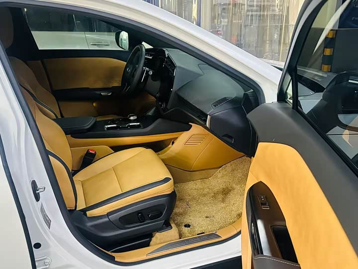 Фото 5 - Lexus RZ