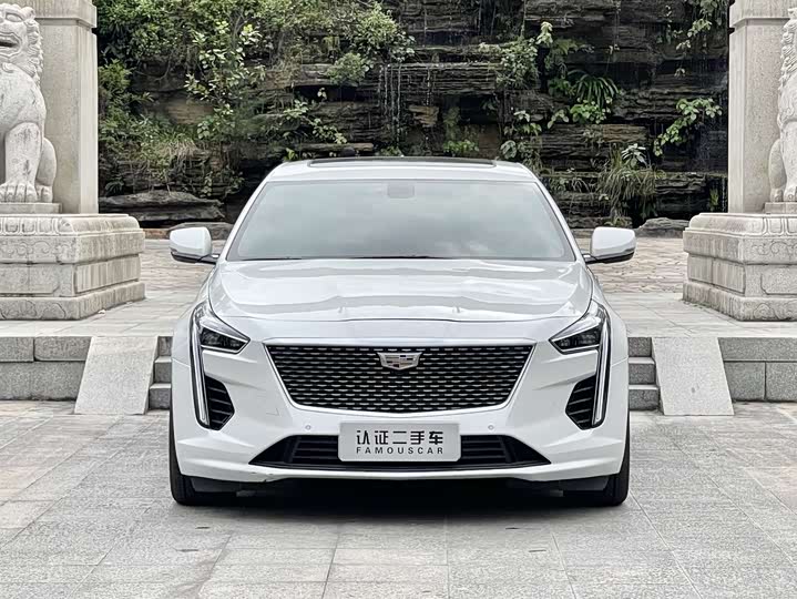 Фото 2 - Cadillac CT6