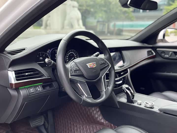 Фото 8 - Cadillac CT6