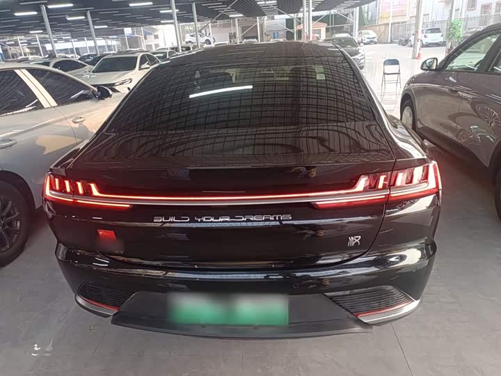 Фото 6 - BYD Han