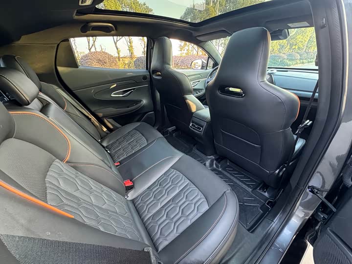 Фото 8 - Changan UNI-T