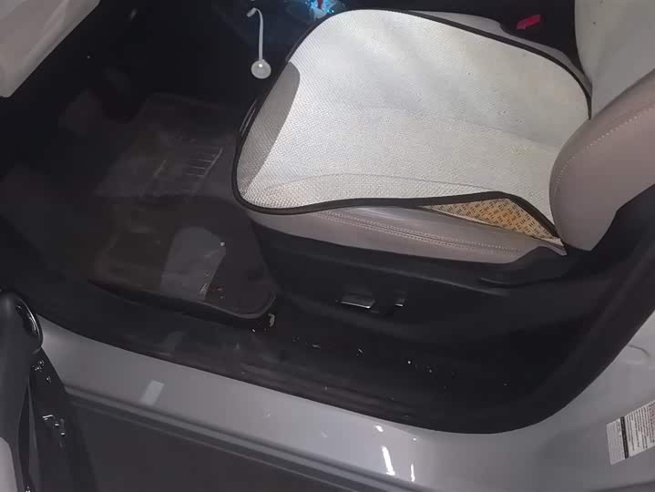 Фото 9 - BYD Yuan Plus