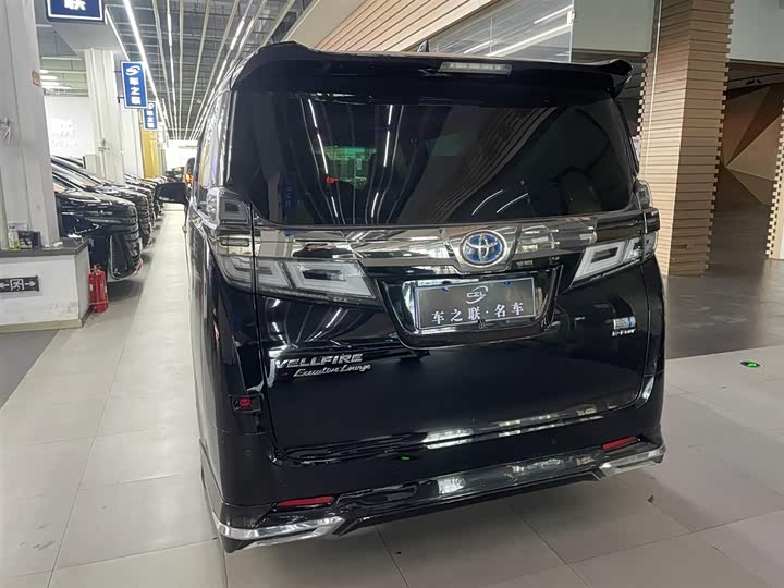 Фото 4 - Toyota Vellfire