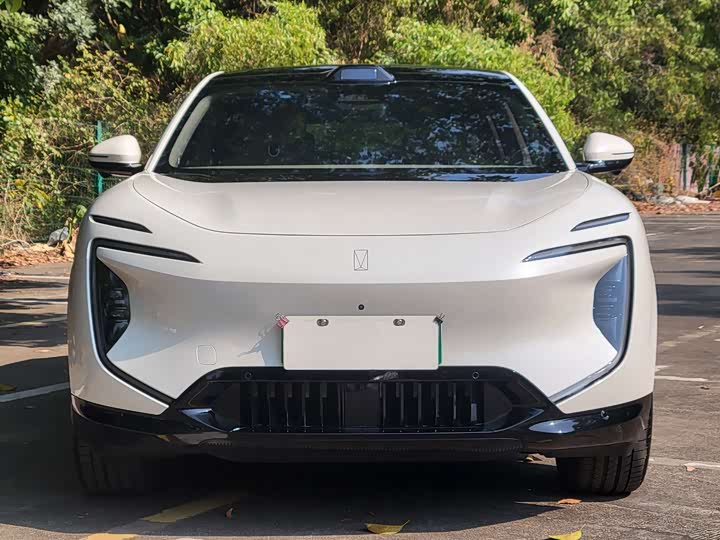 Фото 2 - Avatr 07