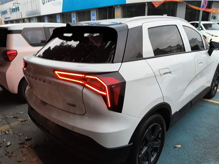 Фото 7 - Geely Geometry E Firefly