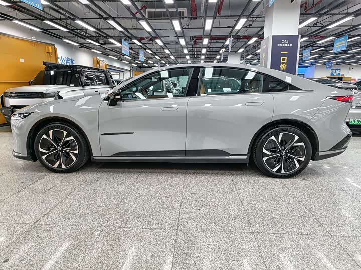 Фото 4 - Mazda EZ-6